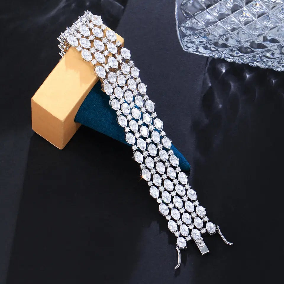 Gorgeous Multiple White Oval Round Cubic Zirconia Bracelet