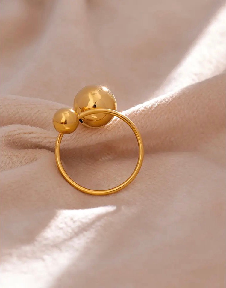 Ball Statement Adjustable Ring
