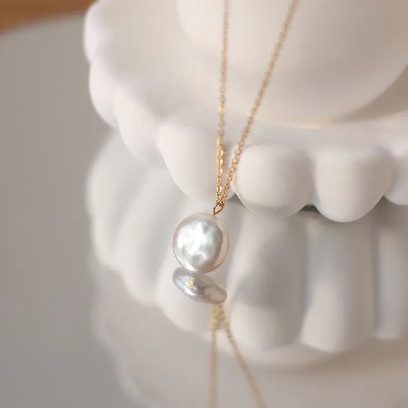 Simple Pearls Necklace